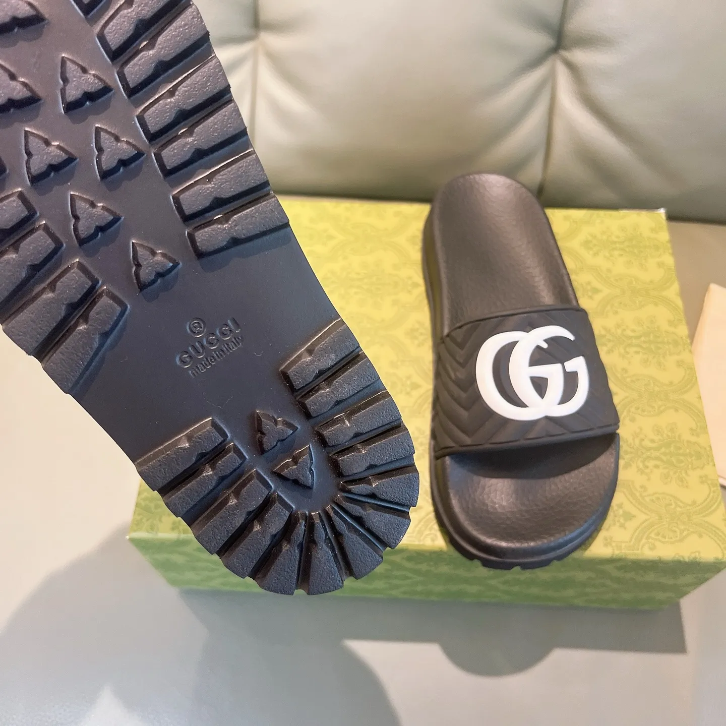 Men's Men's Shoes 130🐮🐮Gucci Gucci Slippers Gucci 2024 latest beach sandals slippers Original molding double G LOGO Original molding consistent Outsole: Men's Men's Shoes u double-layer outsole Size: 35-46